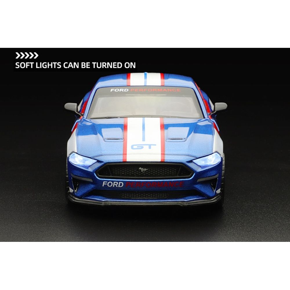 CCA 1:34 Ford Mustang GT 2018 Diecast Car